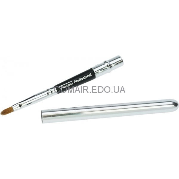 Кисть для губ с колпачком